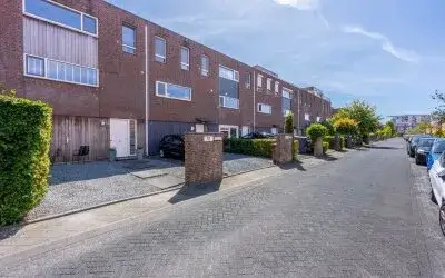 Tussenwoning te koop: Kortrijkpolder 92, Veldhuizen De Meern