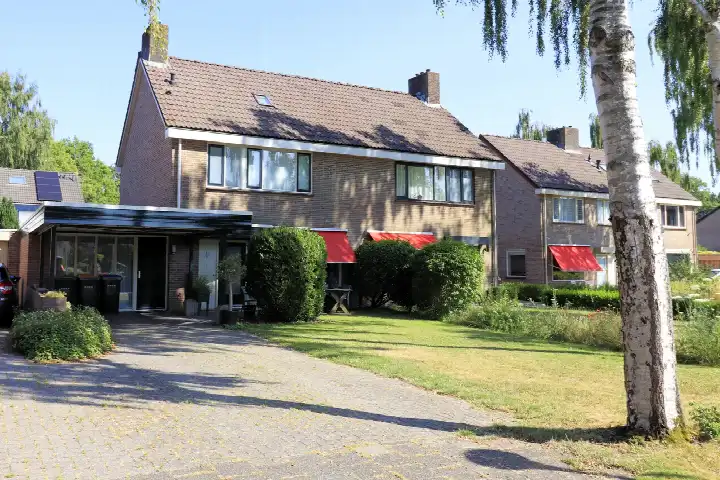 Twee-onder-één-kap te koop: Koterhoek 5, Oostermeenthe Steenwijk