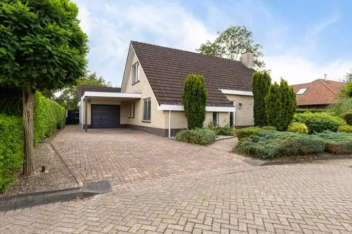 Vrijstaande woning te koop: Koweblomke 49, Damwâld Damwâld