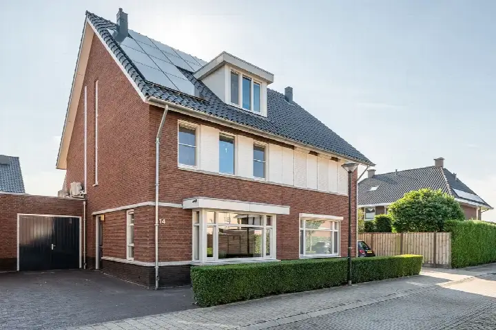 Tussenwoning te koop: Krabbelaar 14, Hoenderbos-Velmolen Uden