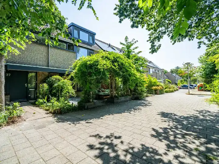 Tussenwoning te koop: Krammer 39, Stromenbuurt Alphen Aan Den Rijn