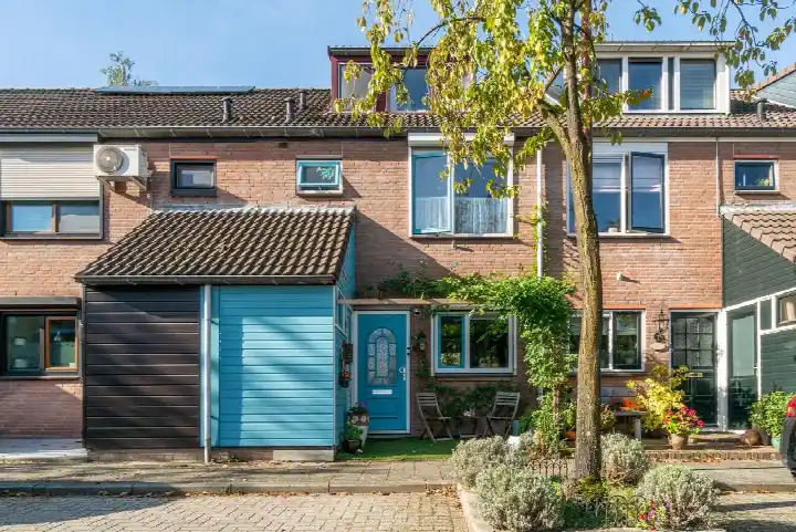 Tussenwoning te koop: Kreekmonde 54, Lekboulevard Nieuwegein