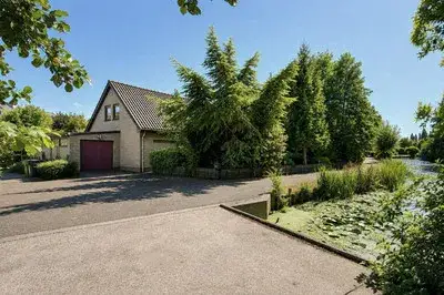 Vrijstaande woning te koop: Krimkade 2D, Krimwijk Voorschoten