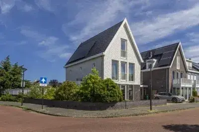 Hoekwoning te koop: Kristiansandstraat 2, Hoge Veld 'S-Gravenhage