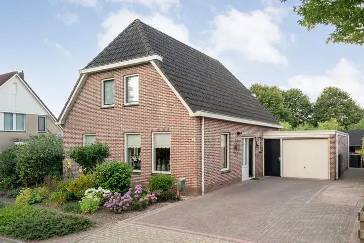 Vrijstaande woning te koop: Kroezenmaat 3, Ruinen Ruinen (Gem. De Wolden)