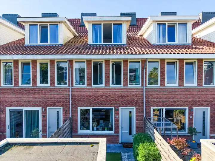 Terraced house for sale: Krokus 56, Bollenbuurt Voorhout