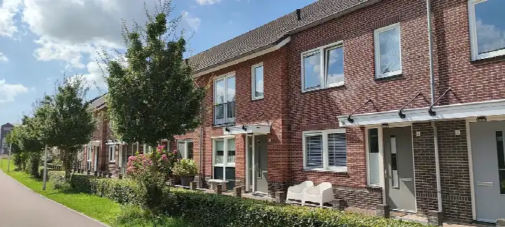 Tussenwoning te huur: Krokussentuin 3, Tuinen Houten