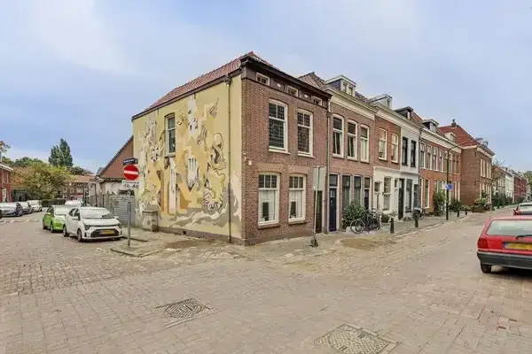 Corner house for sale: Kromhout 134, Kasperspad en omgeving Dordrecht