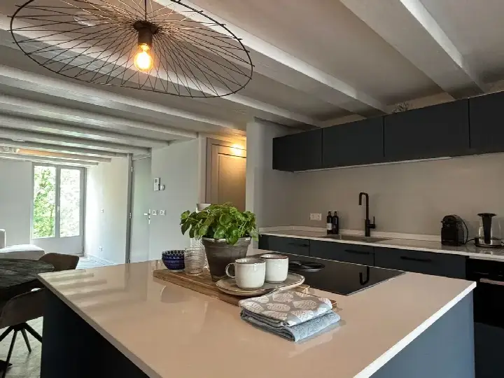 Appartement te huur: Kromme Waal 20B2, Lastage Amsterdam