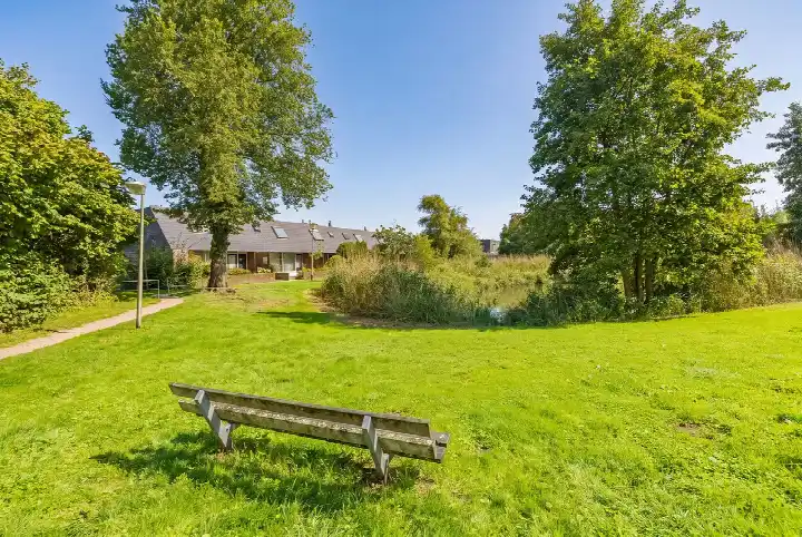 Terraced house for sale: Krommeland 37, Velsen-Oost Velsen-Zuid