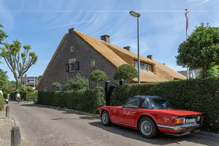Twee-onder-één-kap te koop: Krommepad 6A, Laren-Centrum Laren (Nh)