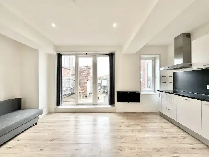 Appartement te huur: Krommertstraat, Pieter van der Doesbuurt Amsterdam