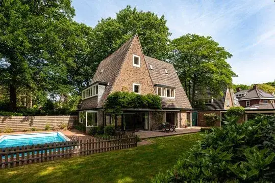 Vrijstaande woning te koop: Kroningslaan 11, Wilhelminapark Baarn