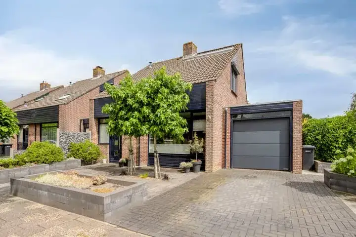 Corner house for sale: Kronkelbaan 25, Abbekerk Centrum Abbekerk