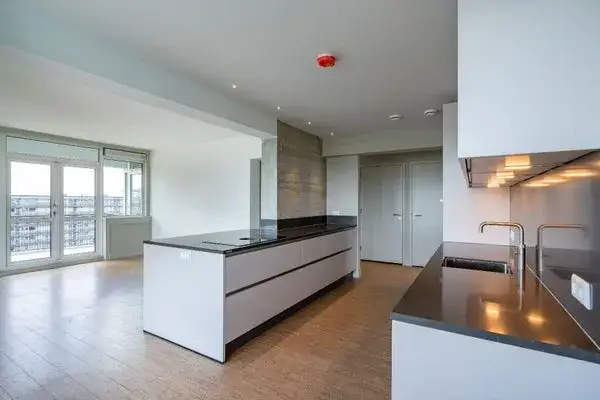 Woning te huur: Kruiskade, Cool Rotterdam