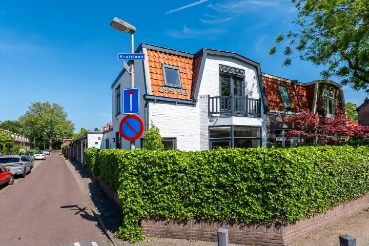 Tussenwoning te koop: Kruislaan 29, Verbindingslaan Bussum