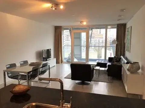 Appartement te huur: Kruisplein 692, Cool Rotterdam