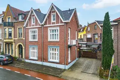 Corner house for sale: Kruisstraat 16, Lindeveld Heerlen