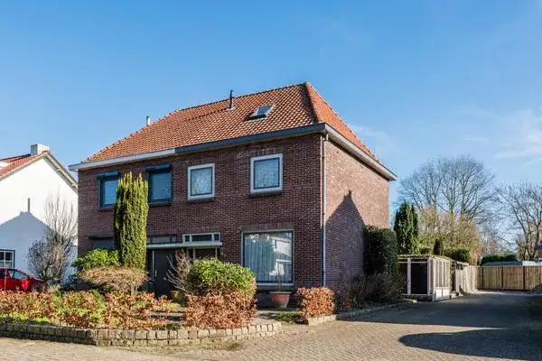 Semi-detached for sale: Kruisstraat 92A, Zeelst Veldhoven