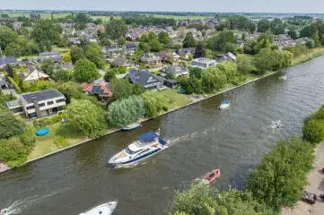 Vrijstaande woning te koop: Kruiswater 8, De Domp Sneek