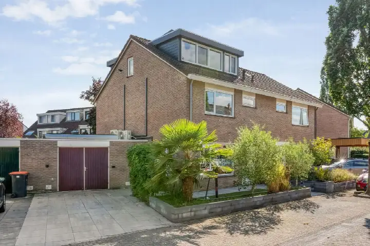 Terraced house for sale: Krulmate 28, Gerenbroek Zwolle