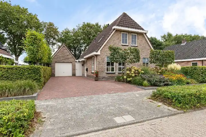 Vrijstaande woning te koop: Krúslings 19, Ureterp-Buorfinne Ureterp