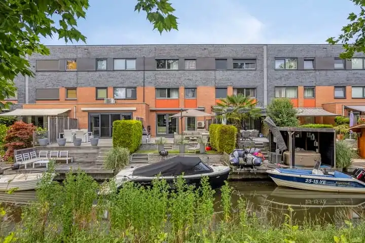 Terraced house for sale: Kuifjestraat 46, Stripheldenbuurt Zuid Almere
