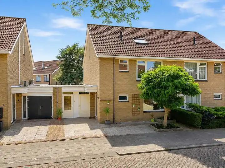 Terraced house for sale: Kuinder 6, Zevenkamp Rotterdam