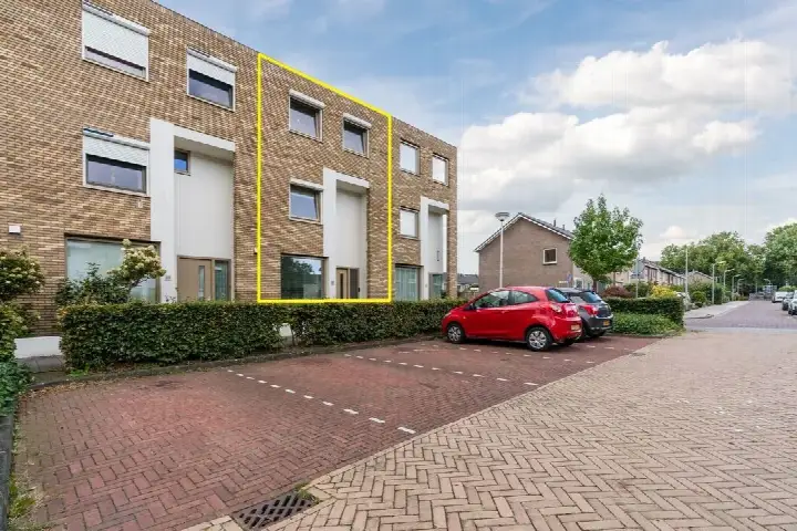 Tussenwoning te koop: Kuyperstraat 46, Staatsliedenbuurt Meppel