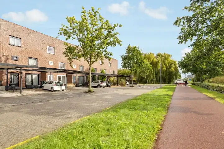 Terraced house for sale: Laan der V.O.C. 105, Oostvaardersbuurt Oost Almere