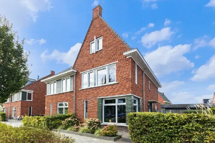 Semi-detached for sale: Laan van Braets 91, Smitsweg Dordrecht