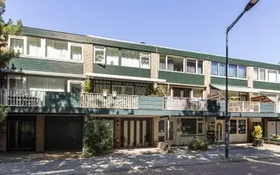 Tussenwoning te koop: Laan van Parijs 33, Stedenbuurt-west Haarlem
