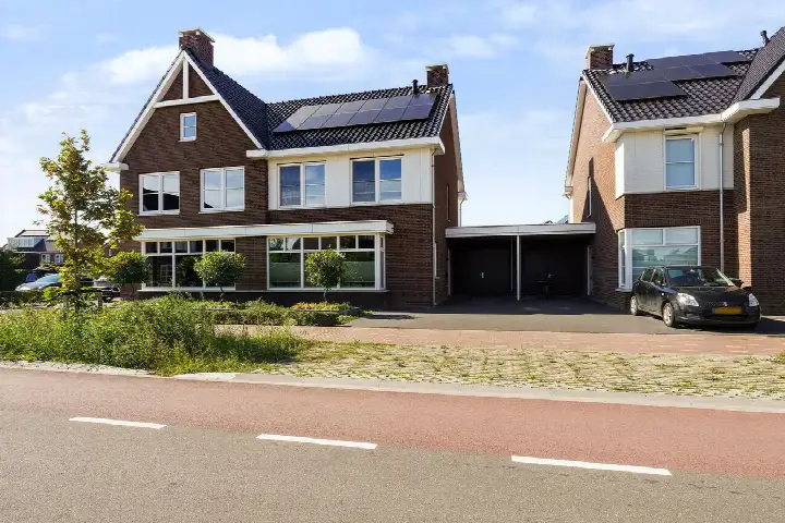 Tussenwoning te koop: Laan van Selis 23, Munsel-Selissen Boxtel