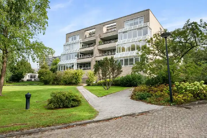 Appartement te koop: Laan van Ypenhof 146, Kralingen Oost Rotterdam