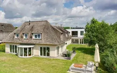Semi-detached for sale: Laan van Braets 26, Smitsweg Dordrecht