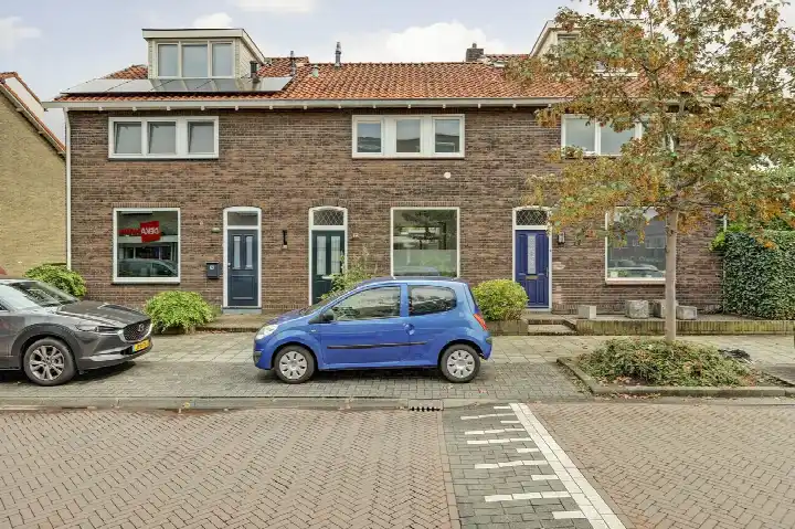 Tussenwoning te koop: laarderweg 123, Midden Eng-West Bussum