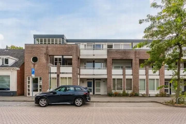 Appartement te koop: Laarstraat 15A, Akert Geldrop