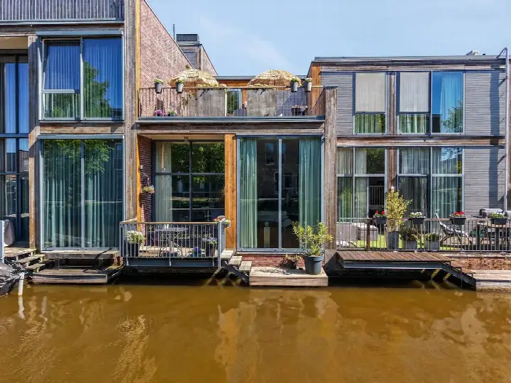 Tussenwoning te koop: Laaxumstraat 58, Zuiderzeestedenbuurt-Oost Amersfoort