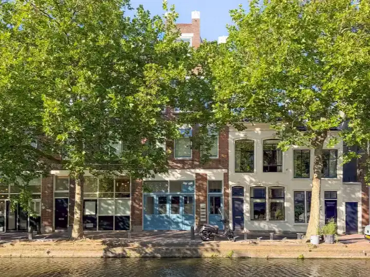 Appartement te koop: Lage Gouwe 198D, Turfmarkt e.o. Gouda