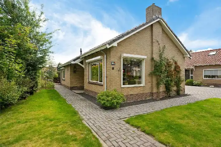 Vrijstaande woning te koop: Lage Herenweg 1B, Marrum Marrum