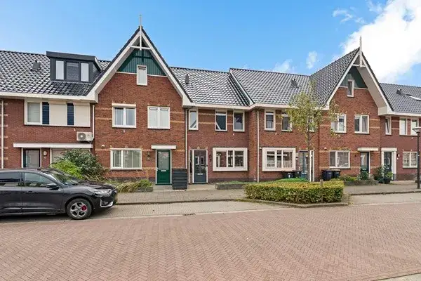 Tussenwoning te koop: Lage Hoek 7, Bangert en Oosterpolder - Buurt 35 03 Zwaag