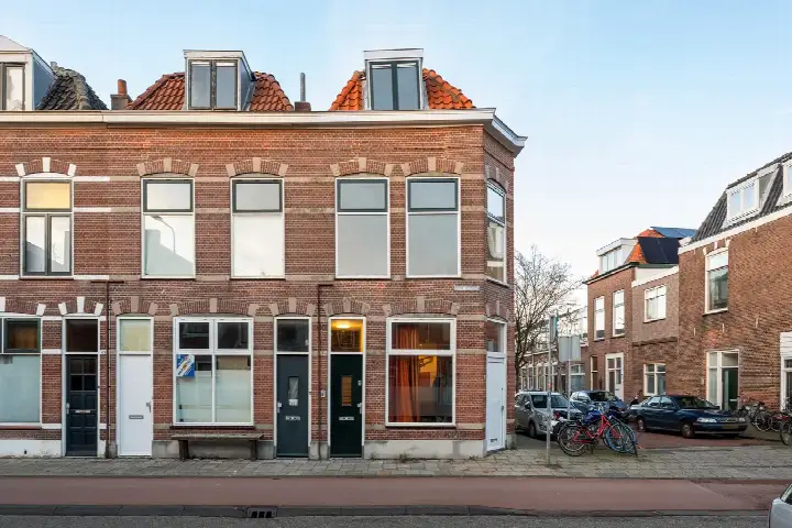 Studio te koop: Lage Rijndijk 53B, De Kooi Leiden