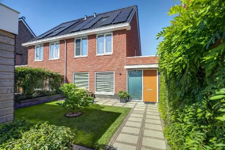 Terraced house for sale: Lagelaan 8, Kruisweg Bleiswijk