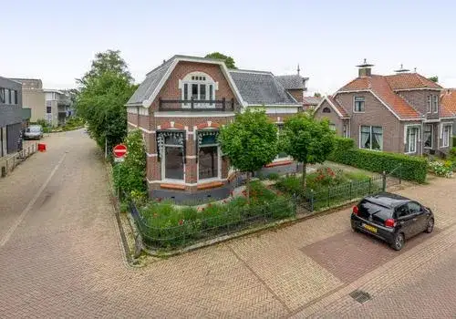 Vrijstaande woning te koop: Lageweg 21, Burgum Burgum