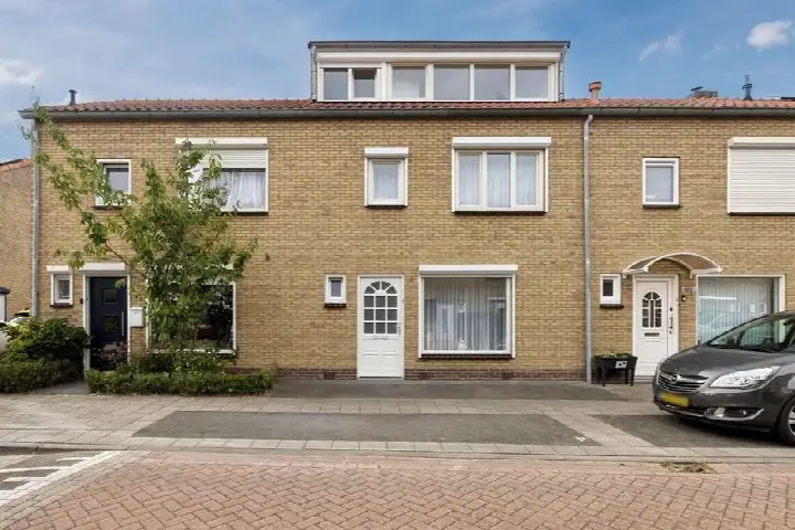 Terraced house for sale: Lakenstraat 43, Braakhuizen-Noord Geldrop