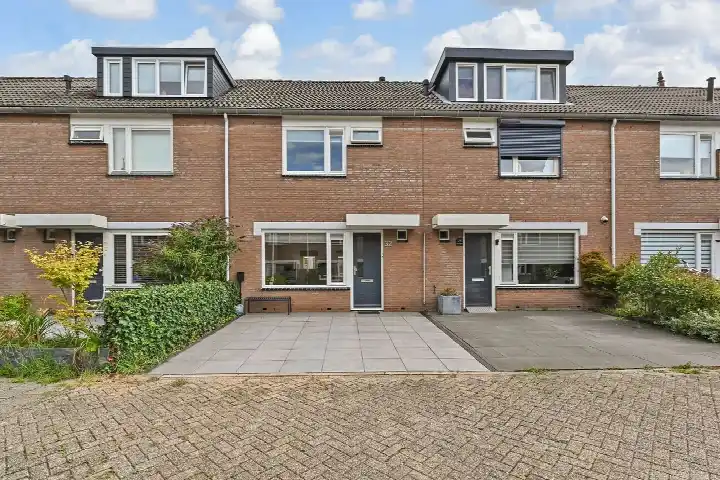 Tussenwoning te koop: Lammerweide 32, Weidebuurt-Zuid Zoetermeer