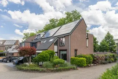 Corner house for sale: Landmetersveld 928, Matenveld Apeldoorn