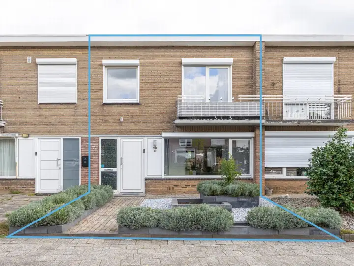 Terraced house for sale: Landsteinerstraat 20, Geleen-Zuid Geleen