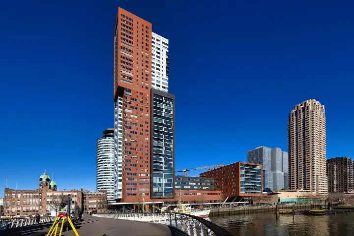Appartement te koop: Landverhuizersplein 146, Kop van Zuid Rotterdam