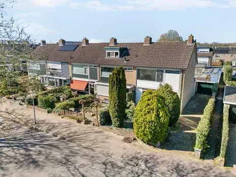Corner house for sale: Landweg 12, Bovenweg Huizen